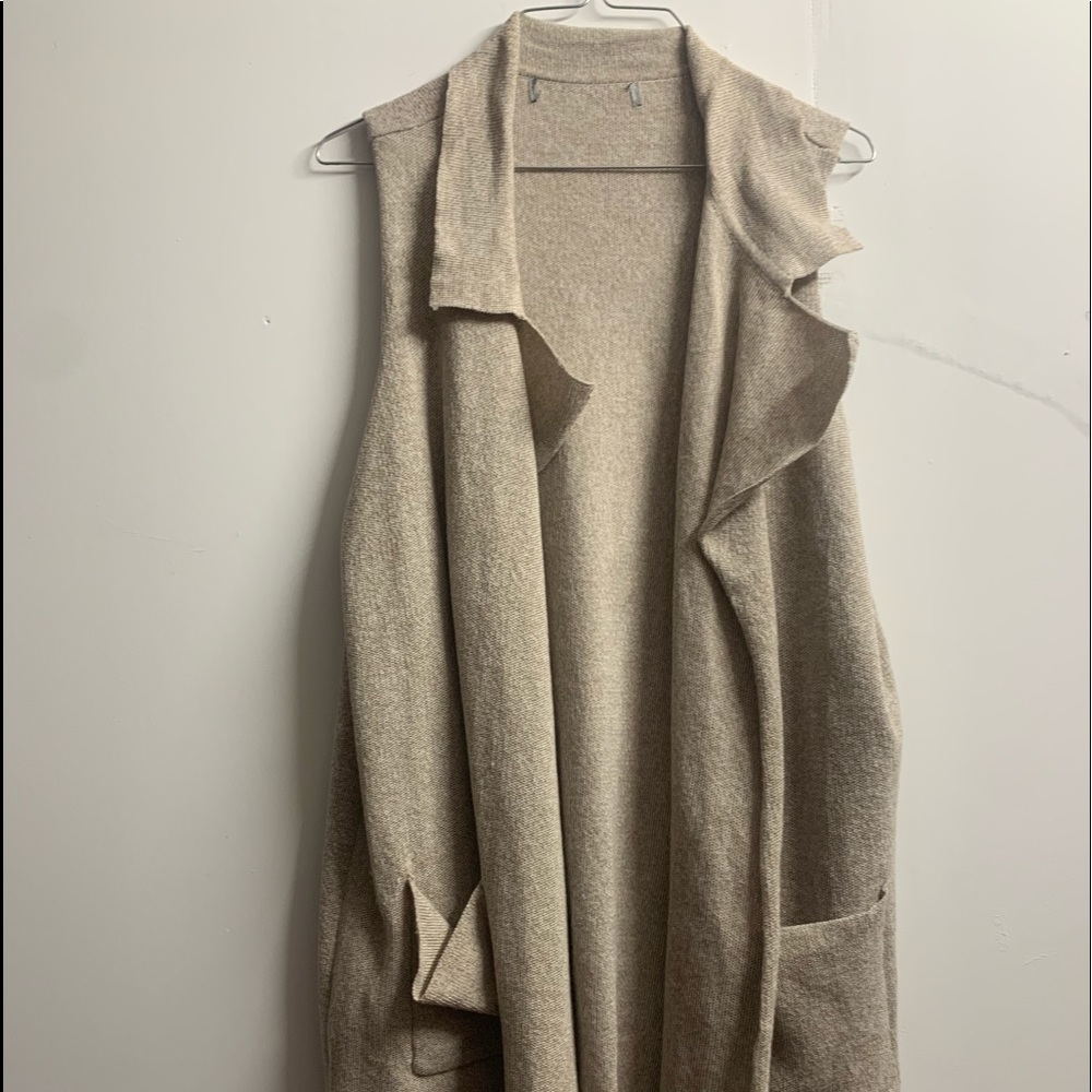 Vest cardigan
